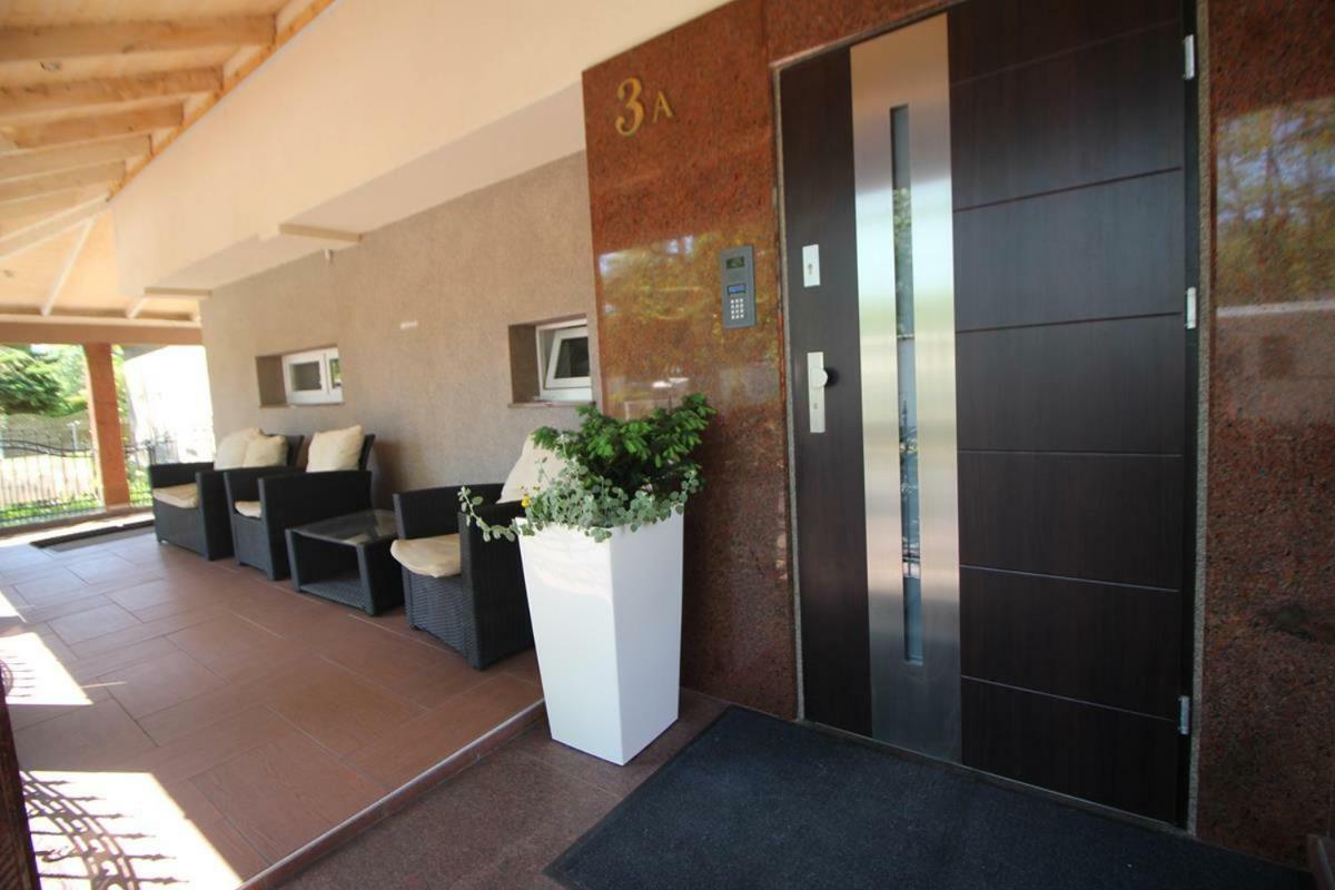 Dom Goscinny Ewa - 200 M Od Morza Dziwnow Exterior photo