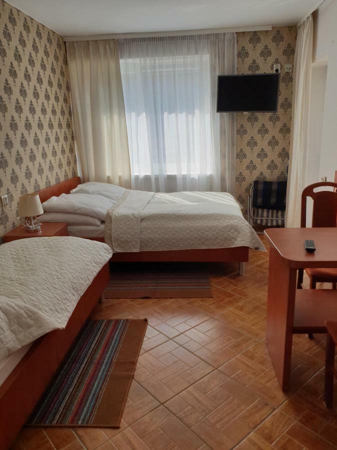 Dom Goscinny Ewa - 200 M Od Morza Dziwnow Exterior photo